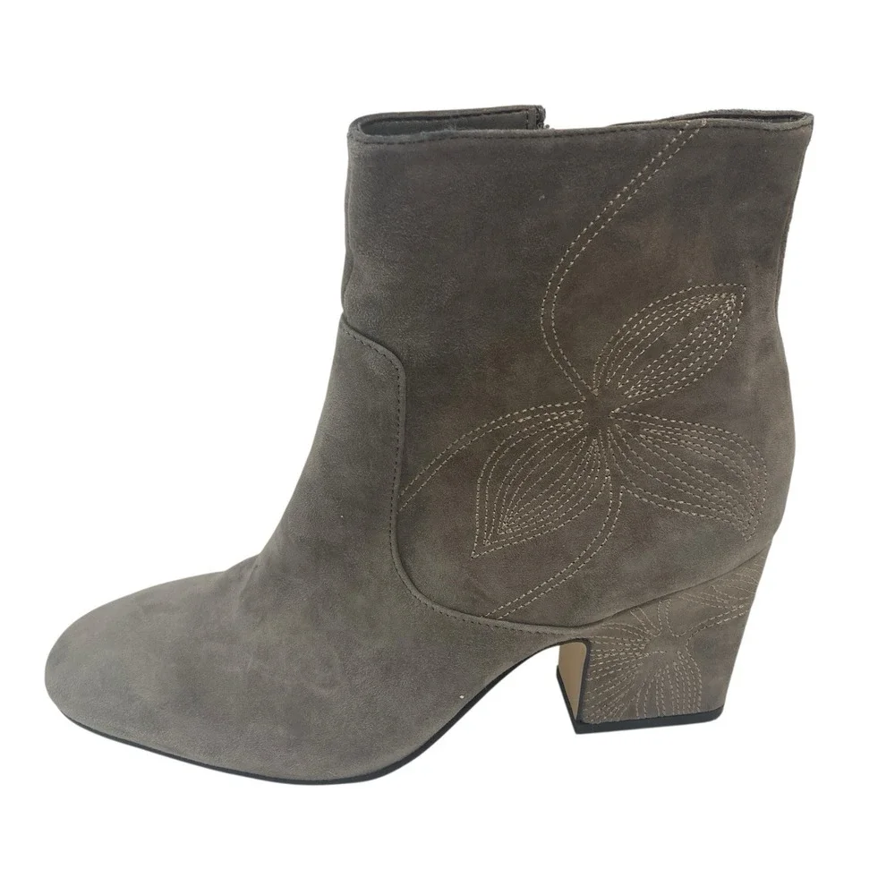 Marc Fisher Johnny Embroidered Boots 8 Gray‎ Suede Ankle Booties Floral Heel